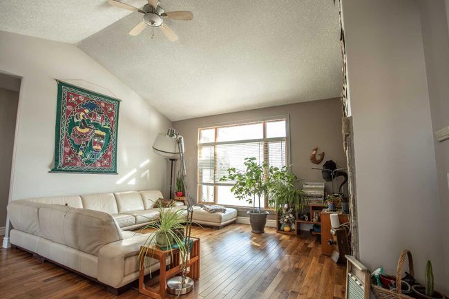 7 Chinook Crescent, House other with 5 bedrooms, 3 bathrooms and 6 parking in High Level AB | Image 6