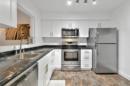 203-33165 2nd Ave, Mission, BC, V2V6T8 | Card Image