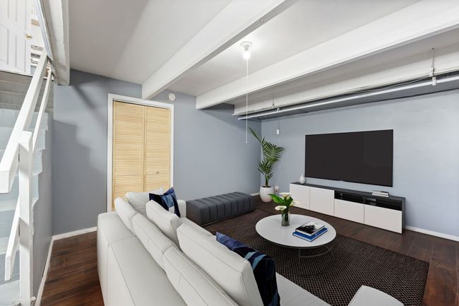 9178 S Burnside Ave, Townhouse with 2 bedrooms, 1 bathrooms and null parking in CHICAGO IL | Image 11