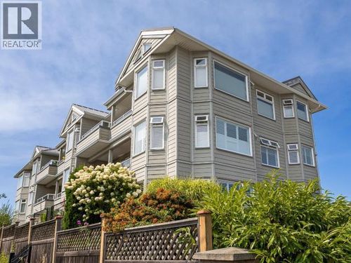 202-4685 Joyce Ave, Powell River, BC, V8A3B5 | Card Image