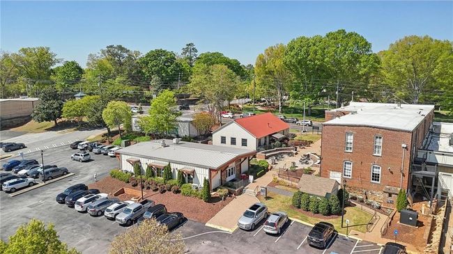 171 Riverview Trl, Condo with 3 bedrooms, 4 bathrooms and 2 parking in Roswell GA | Image 66