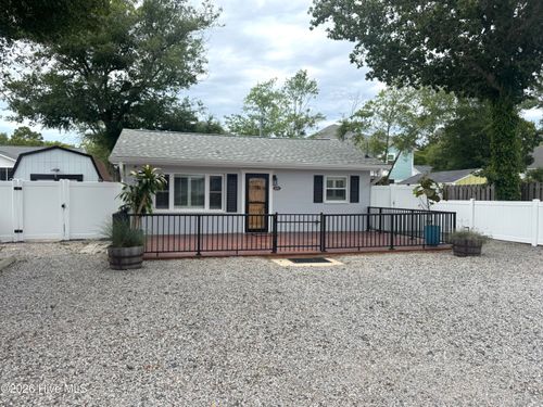 113 Nw 12th St, Oak Island, NC, 28465-7026 | Card Image