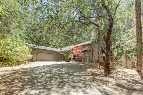 1900 Peaceful Valley Rd, Colfax, CA, 95713-9659 | Card Image