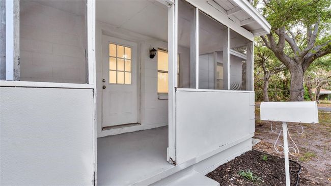 1501 5 Th St S, House other with 4 bedrooms, 2 bathrooms and null parking in ST PETERSBURG FL | Image 4