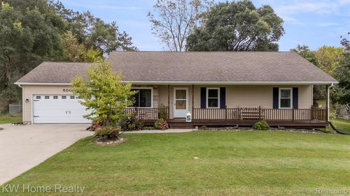 500 Clearwater Dr, Perry, MI, 48872-8791 | Card Image