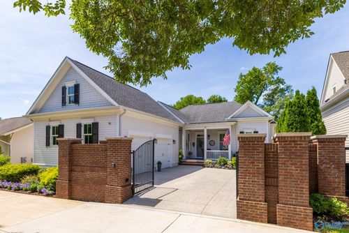 37 Hillcrest Ave Nw, Huntsville, AL, 35806-4141 | Card Image