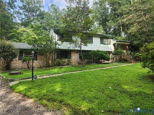 10525 Morehead Dr, Chester, VA, 23831-4230 | Card Image