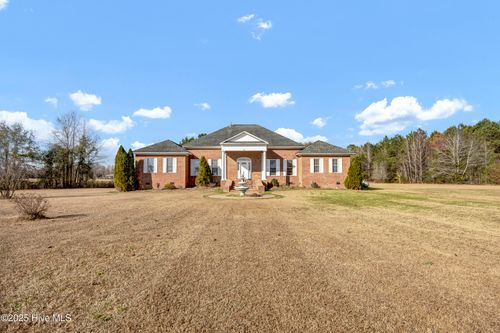 701 Best Rd, Whiteville, NC, 28472-6116 | Card Image