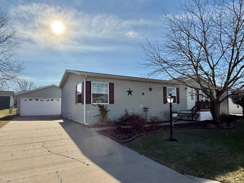 5411 Autumnash Ln, Machesney Park, IL, 61115-8290 | Card Image