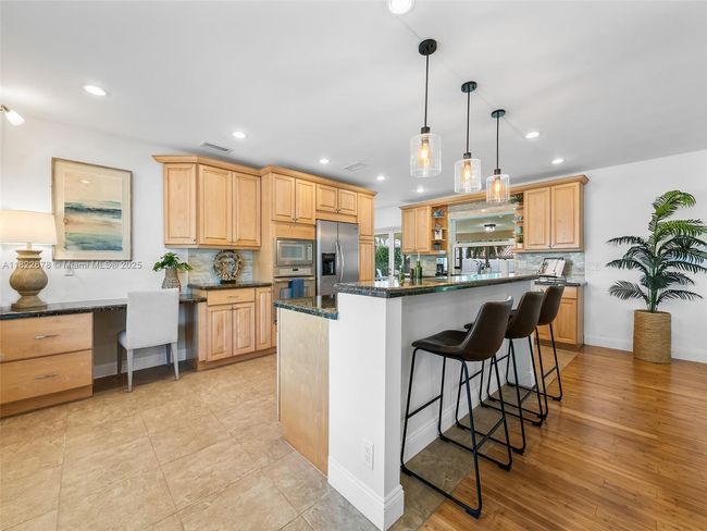 2721 Ne 45 Th St, House other with 2 bedrooms, 2 bathrooms and null parking in Lighthouse Point FL | Image 12