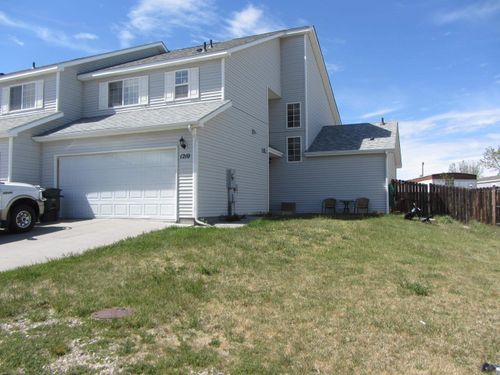 1210 Meadow Ln, Douglas, WY, 82633-9042 | Card Image