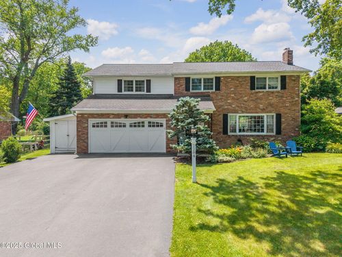2284 Preisman Dr, Niskayuna, NY, 12309-2714 | Card Image