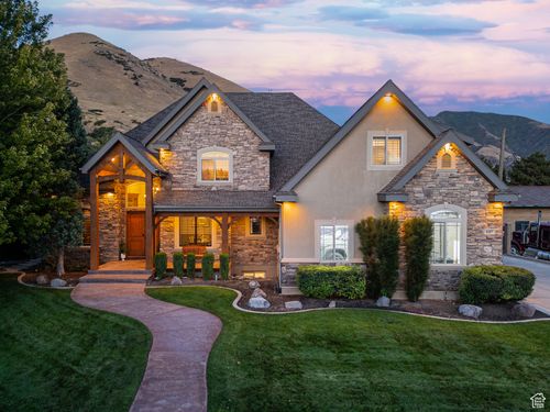 687 S 2080 E, Springville, UT, 84663-5580 | Card Image