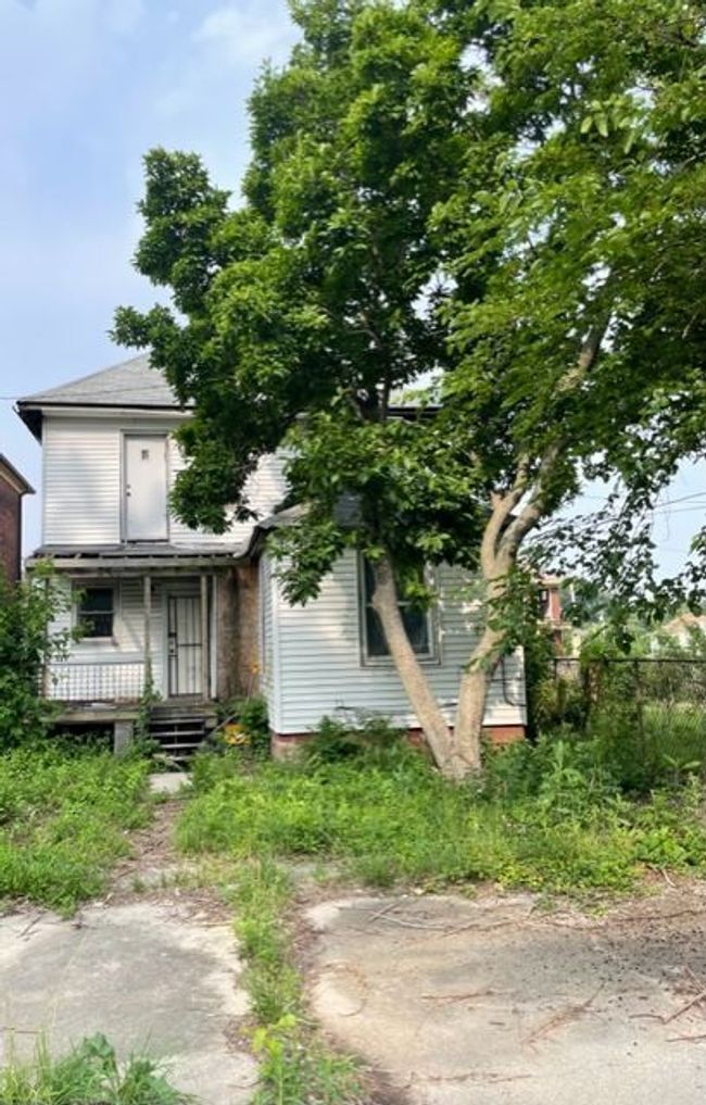 3015 Van Dyke St, House other with 5 bedrooms, 2 bathrooms and null parking in Detroit MI | Image 4
