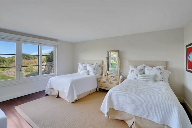 2 Squibnocket Rd, House other with 6 bedrooms, 6 bathrooms and 6 parking in Chilmark MA | Image 33