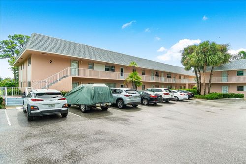 19-18081 Se Country Club Dr, Jupiter, FL, 33469 | Card Image