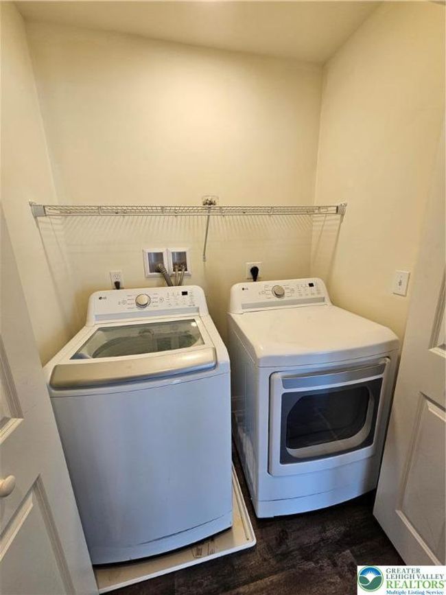 1601 Greystone Cir, House other with 3 bedrooms, 3 bathrooms and null parking in ALBURTIS PA | Image 9