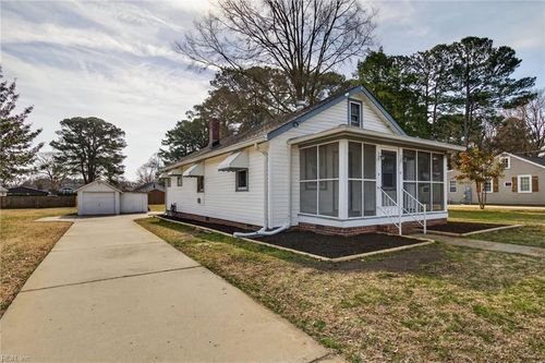 17 Shea St, Portsmouth, VA, 23701-2035 | Card Image