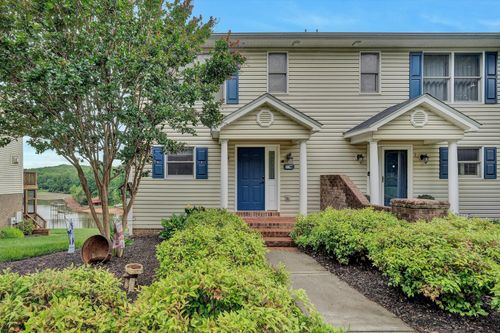 b1-375 Cambridge Ct, Hardy, VA, 24101-2665 | Card Image