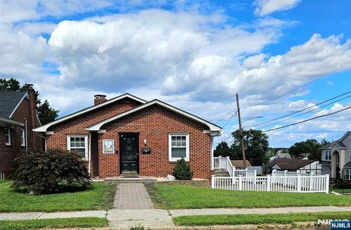 1 Snapper Ave, South River, NJ, 08882-1854 | Card Image
