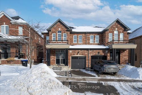 17 Fortis Cres, Bradford, ON, L3Z0W2 | Card Image