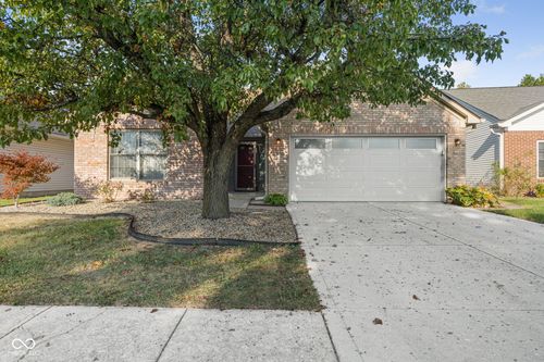 114 Tracy Ridge Blvd, Whiteland, IN, 46184-1063 | Card Image