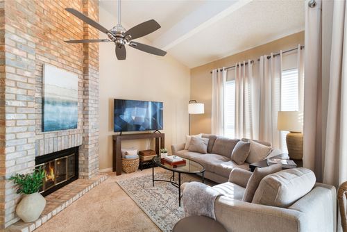 804-17490 Meandering Way, Dallas, TX, 75252-6148 | Card Image