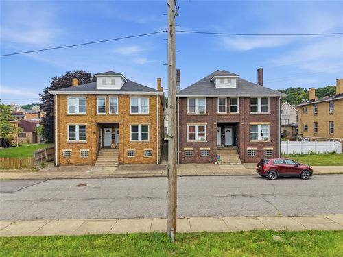 330-324-330 Park Rd, Ambridge, PA, 15003-2525 | Card Image