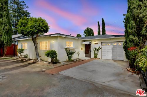 3928 Mountain View Avenue, Pasadena, CA, 91107 | Card Image