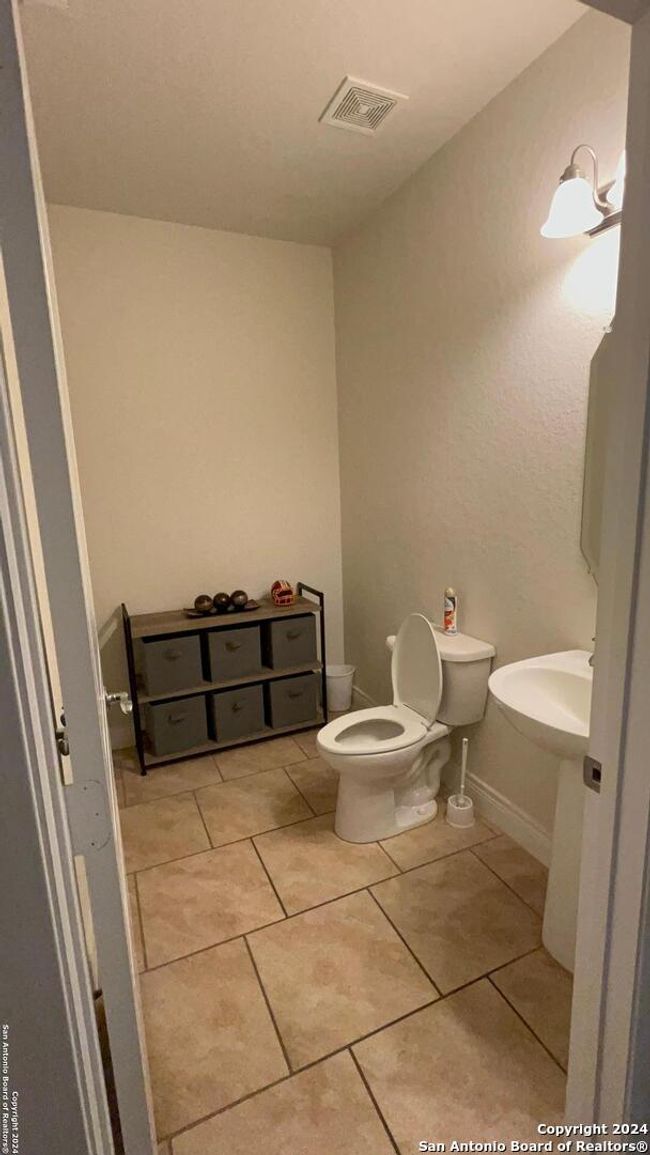 3727 Retreat Run, House other with 4 bedrooms, 4 bathrooms and null parking in San Antonio TX | Image 7