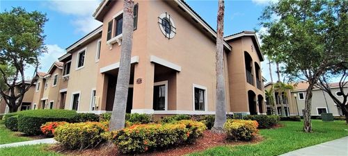 21-22911 Sw 88th Pl, Cutler Bay, FL, 33190-2057 | Card Image