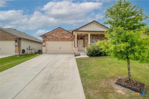 204 Taggart Trl, Jarrell, TX, 76537-0654 | Card Image
