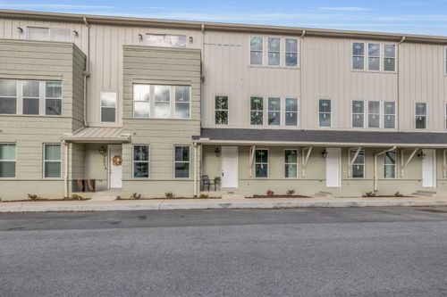 1617 Adams St, CHATTANOOGA, TN, 37408-1549 | Card Image