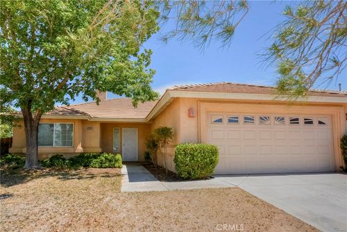 13291 Great Falls, Victorville, CA, 92395 | Card Image