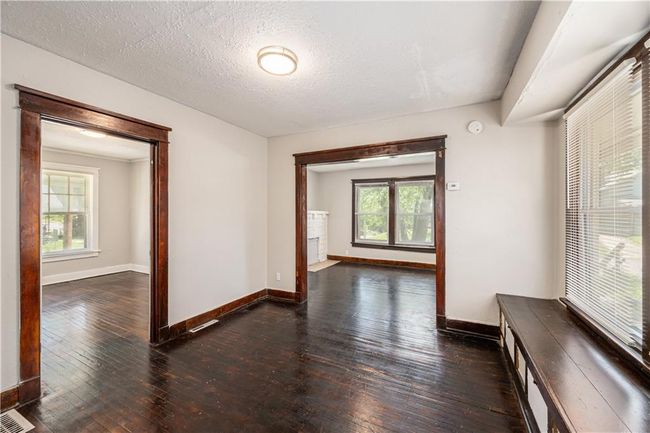 3842 E 68 Th Ter, House other with 2 bedrooms, 2 bathrooms and null parking in Kansas City MO | Image 4