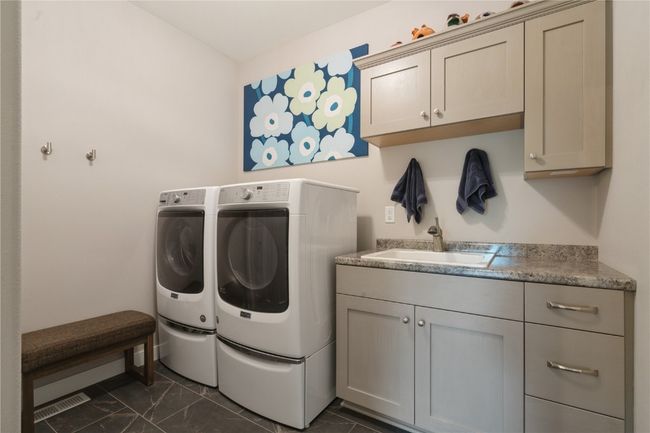 1333 Forest Ridge Ct Ne, Condo with 4 bedrooms, 3 bathrooms and null parking in Swisher IA | Image 13