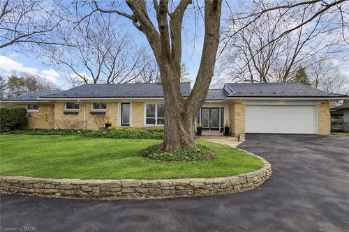 243 Lincoln Rd, Waterloo, ON, N2J2P4 | Card Image