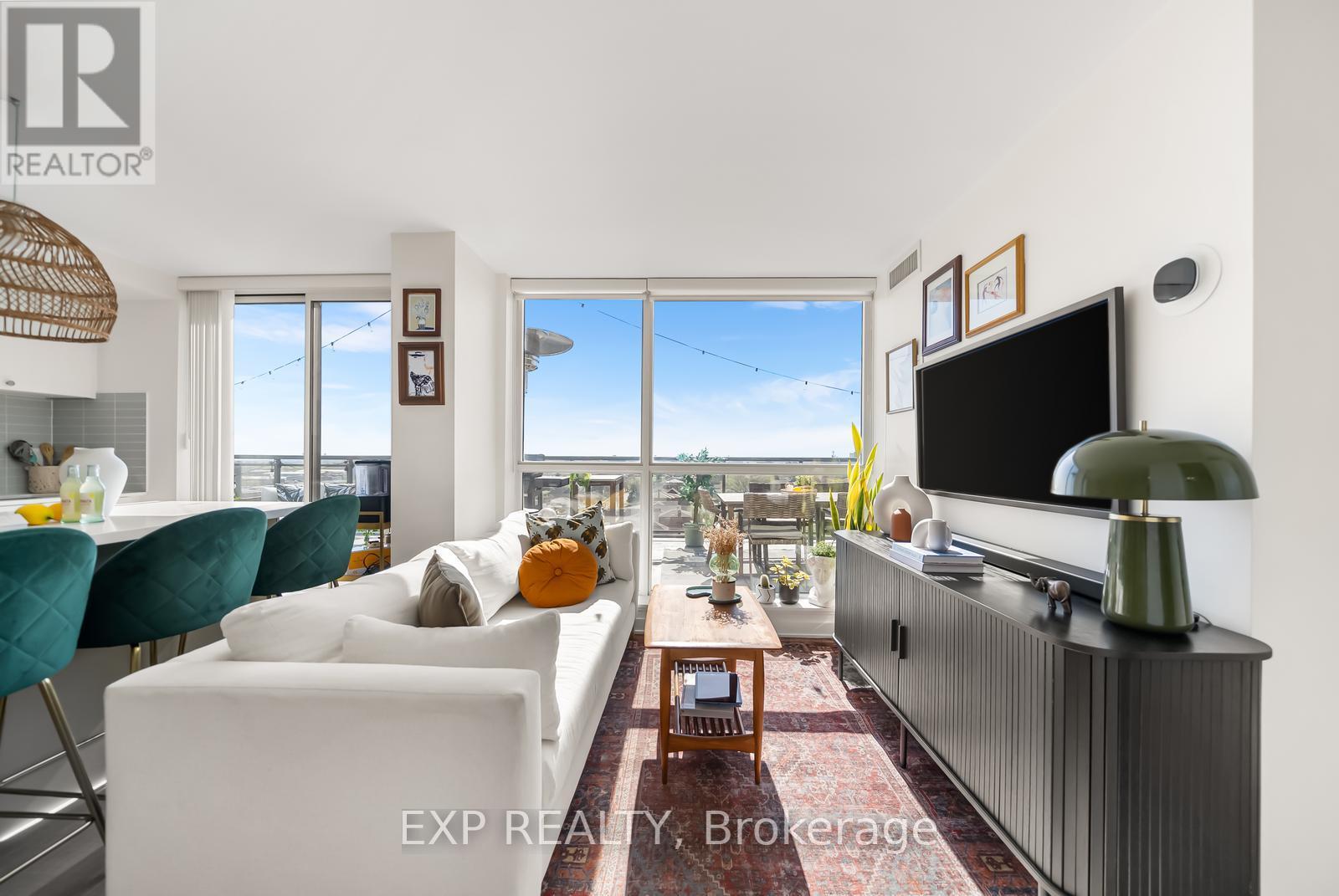 Residential in Toronto (Yorkdale-Glen Park) 5