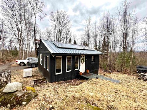 253 Washburn Rd, Colebrook, NH, 03576 | Card Image