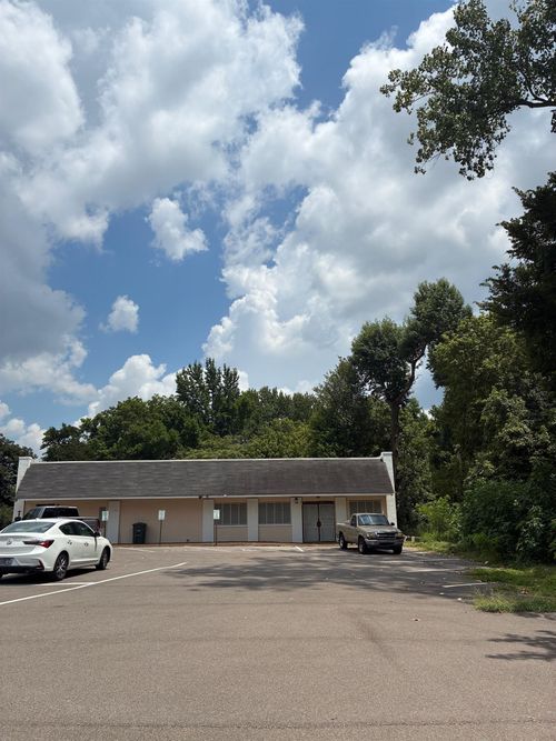 3510 Outlet Rd, Memphis, TN, 38109-3416 | Card Image