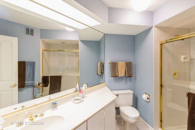 APT-102 - 3100 Lexington Ln, Condo with 2 bedrooms, 3 bathrooms and 2 parking in Glenview IL | Image 10