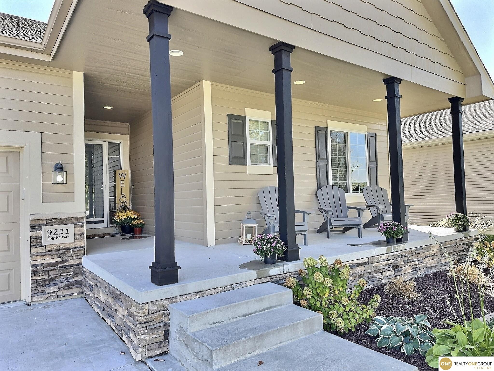 Eagleton Ln, Lincoln, NE 68505