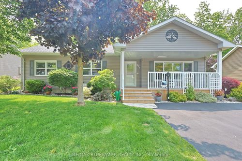 328 Wyldwood Lane, Grand Bend, ON, N0M1T0 | Card Image