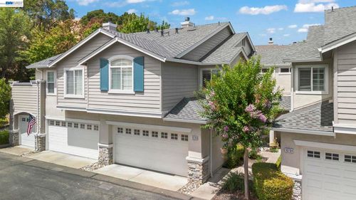 10706 Ian Ln, Dublin, CA, 94568-5545 | Card Image