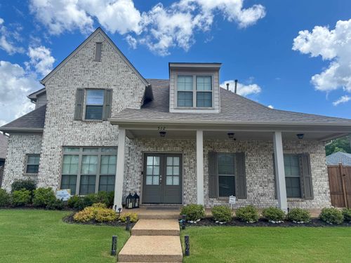 512 Dogwood Valley Dr, Collierville, TN, 38017-1596 | Card Image