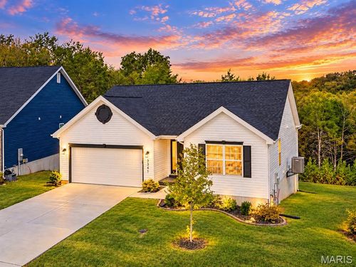 3341 White Pine Dr, Imperial, MO, 63052-3001 | Card Image