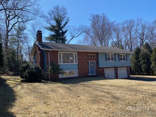 502 Spring St, Manchester, CT, 06040-6757 | Card Image