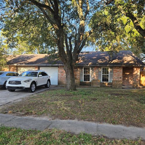 10411 Sagewillow Ln, Houston, TX, 77089-2114 | Card Image
