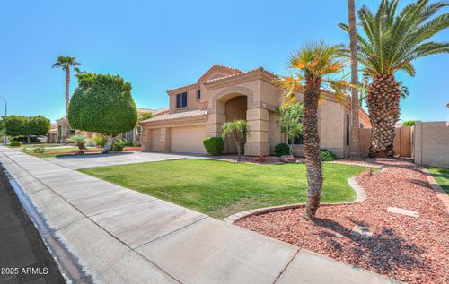 1811 W Wisteria Dr, Chandler, AZ, 85248-2182 | Card Image