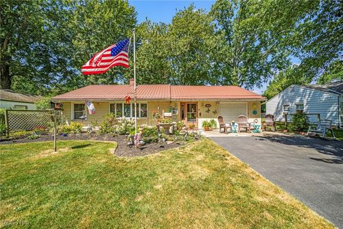 4868 Belle Meadow Rd, Mentor, OH, 44060-1235 | Card Image